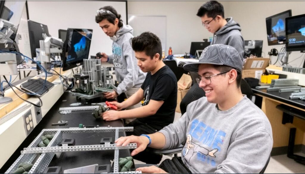 El Camino College